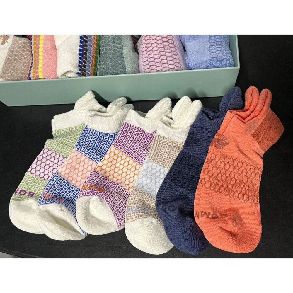 Bombas Women's Ankle Socks 12-Pack Gift Box Size Medium 8-10.5 NEW - Picture 2 of 4